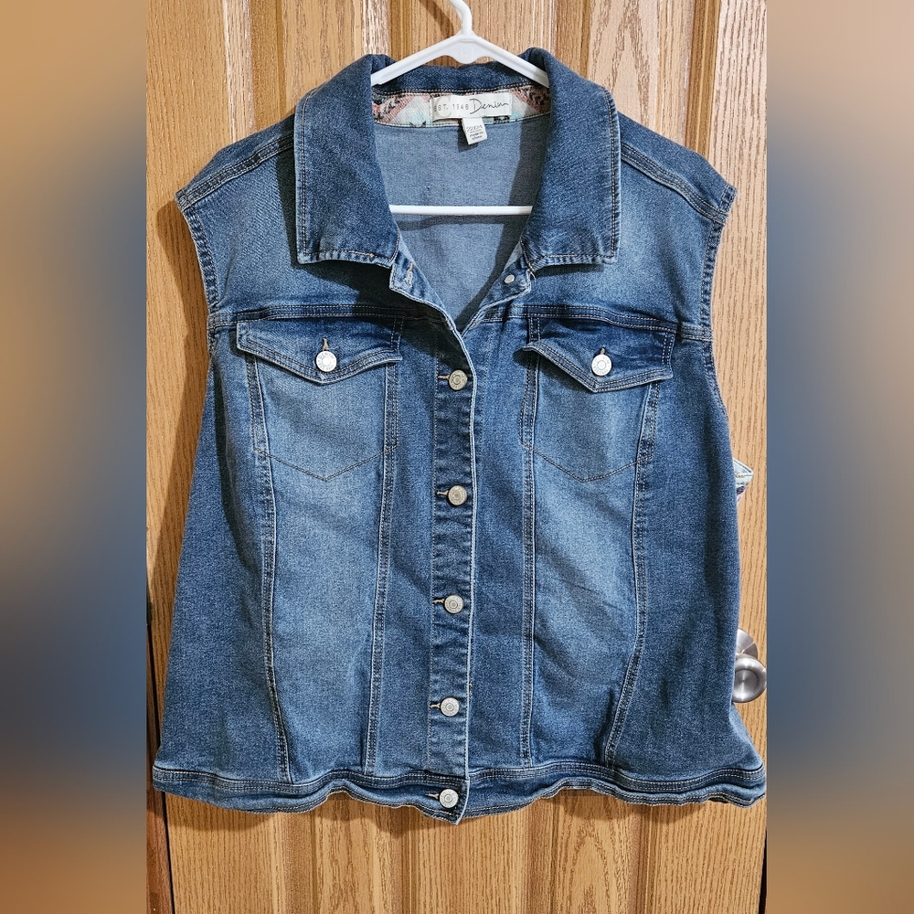 Women's Denim Vest